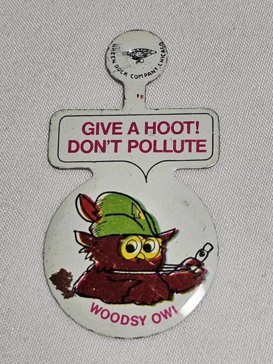 Other - Vintage WOODSY OWL GIVE A HOOT Tin Lapel Fold Over Pocket Badge Chicago